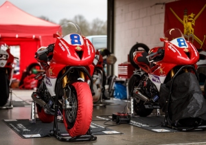 A busy Test day  and then bikes in bed early for the Saturday race